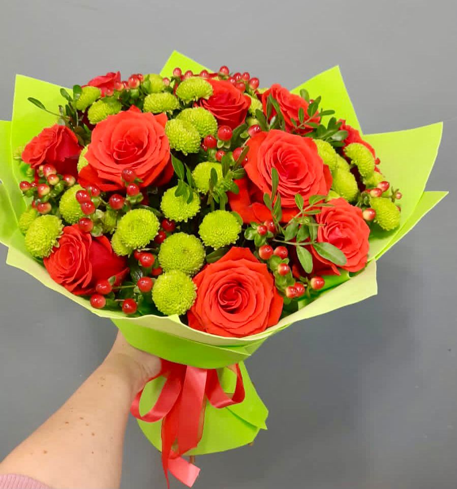 Букет цветов из: Хризантемы и Розы в Почепе