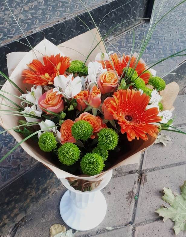 Букет цветов из: Герберы, Хризантемы, Альстромерии и Розы в Почепе