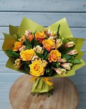 Букет цветов из:  Альстромерии и Розы в Почепе