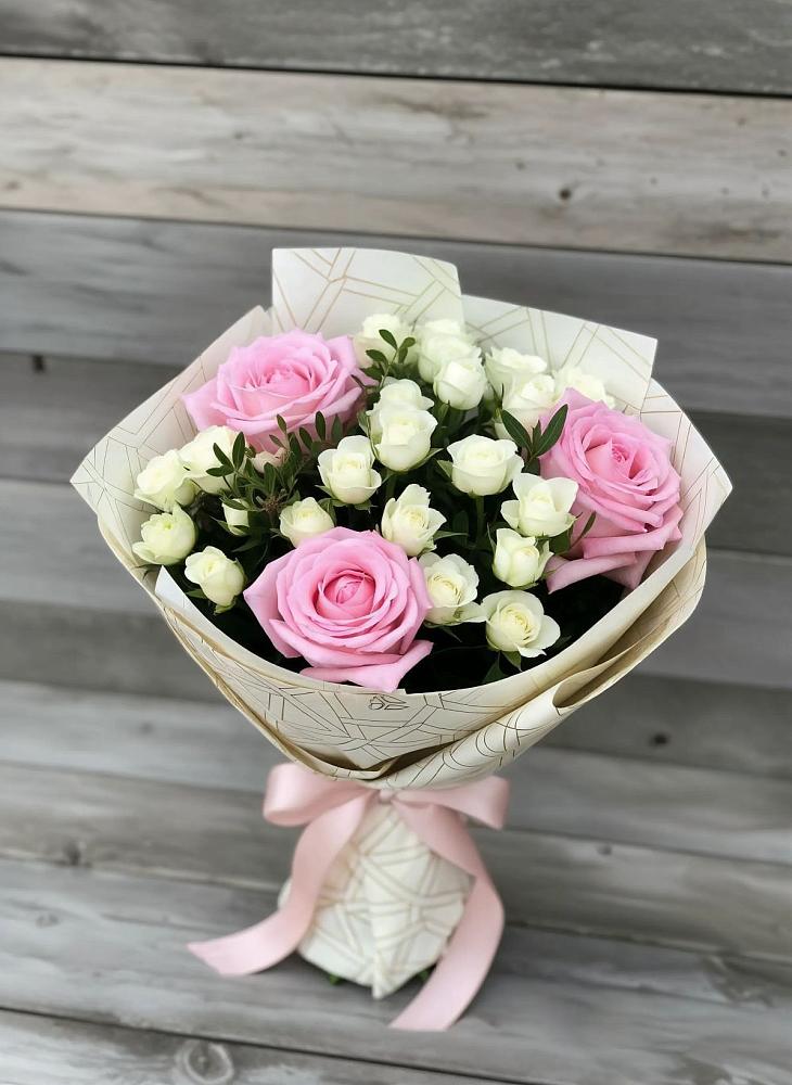 Букет цветов из: Розы в Почепе
