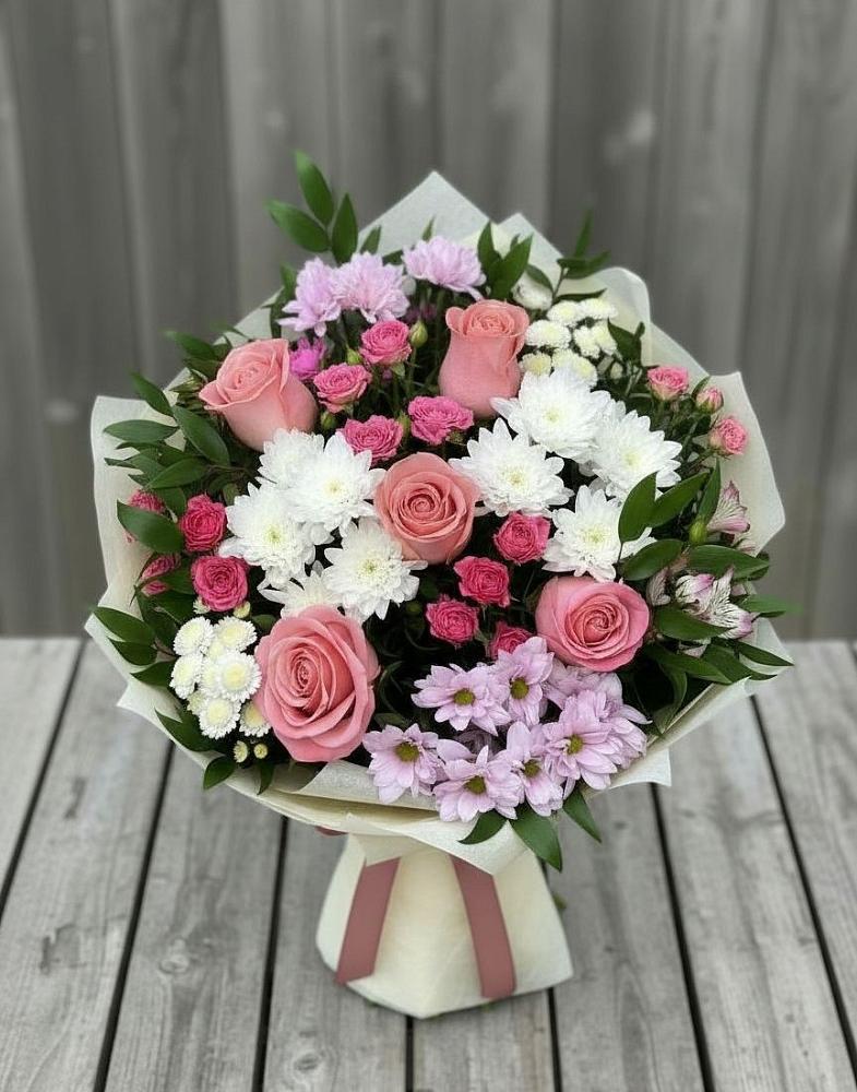 Букет цветов из: Альстромерии, Гвоздики, Розы и Хризантемы в Почепе