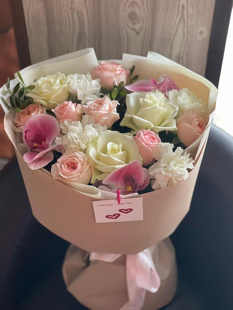 Букет цветов из: Орхидеи, Розы и Гвоздики в Почепе