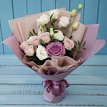 Букет цветов из:  Розы и Лизиантусы в Почепе