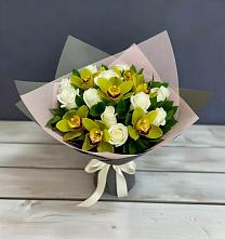 Букет цветов из:  Орхидеи и Розы в Почепе