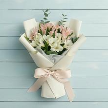 Букет цветов из:  Альстромерии #REPLACE_PRED# Почепе