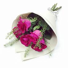 Букет цветов из:  Розы в Почепе