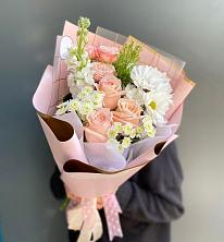 Букет цветов из:  Хризантемы и Розы в Почепе