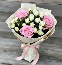 Букет цветов из:  Розы в Почепе