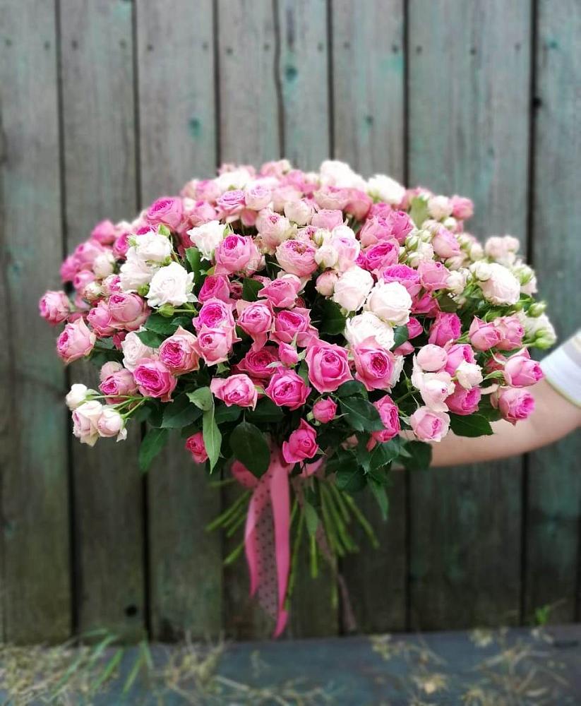 Букет Розовые кустовые розы Натали и Лав Лидия в Почепе