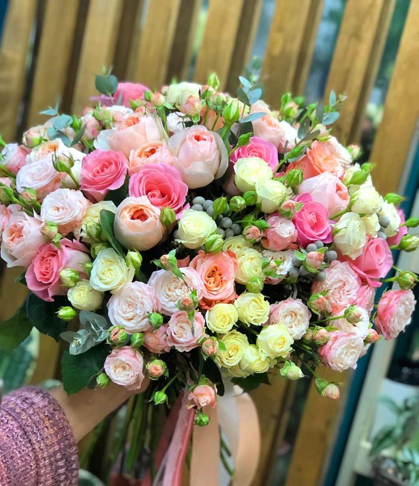 Букет цветов из: Розы в Почепе