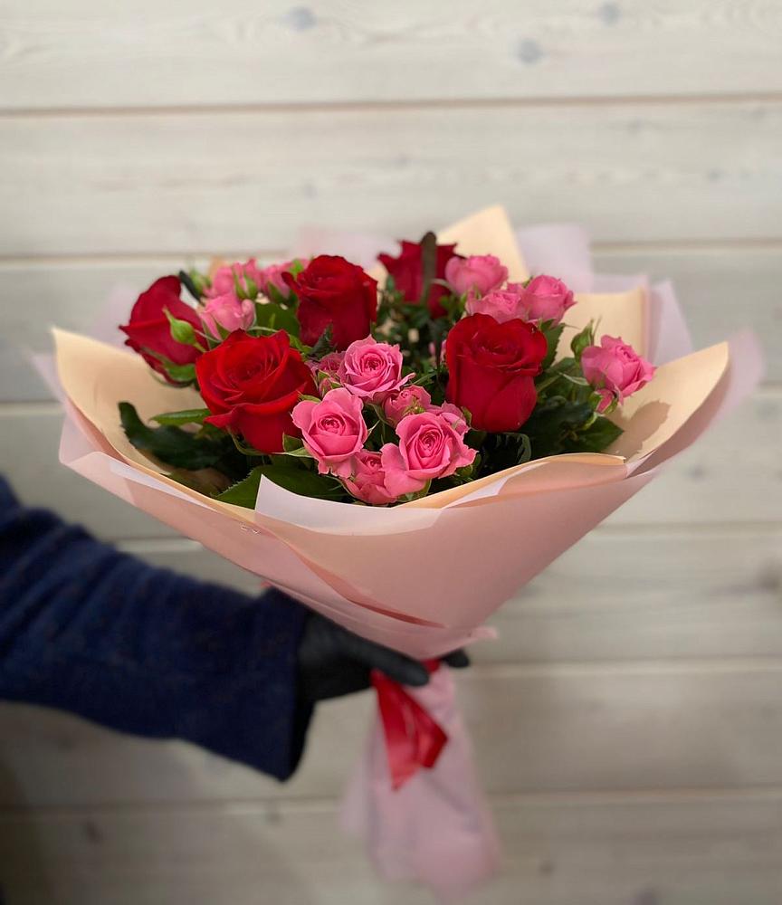 Букет цветов из: Розы в Почепе