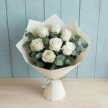 Букет Белые розы в Эвкалипте в Почепе