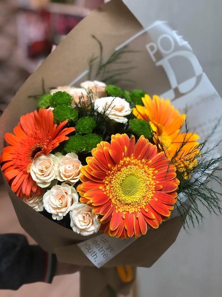 Букет цветов из: Герберы, Хризантемы и Розы в Почепе