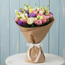 Букет цветов из:  Лизиантусы в Почепе