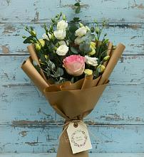 Букет цветов из:  Розы и Лизиантусы в Почепе