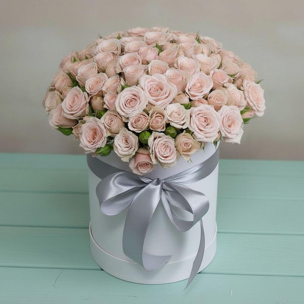 Цветочная композиция из Розы в шляпной коробке в Почепе